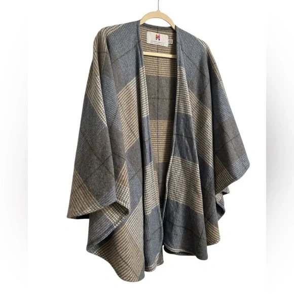 John Hanly 100% Lambswool Cape | Cream Taupe Denim Check | One Size | Ireland - Picture 3 of 8